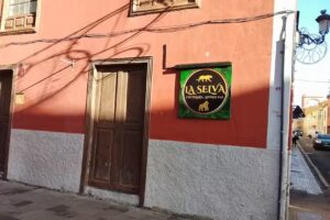 La Selva Cocteler&iacute;a Lounge Bar