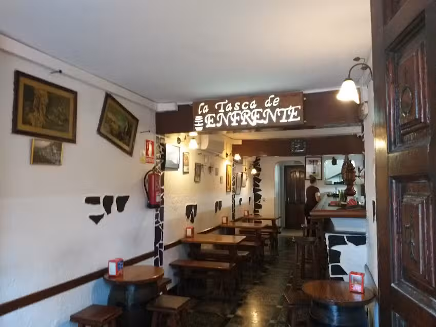 La Tasca De Enfrente