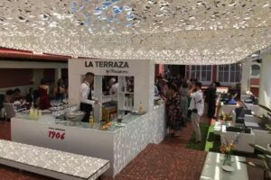 La Terraza ~ Finisterre (A Coru&ntilde;a)