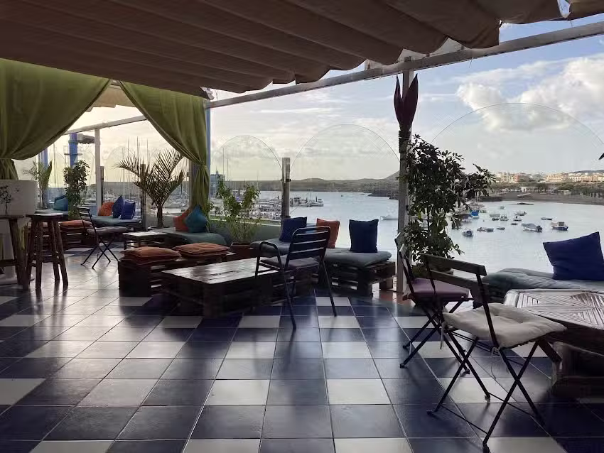 La terraza Las Galletas | Tapas & Cocktails