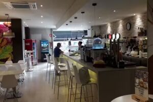 La Trocca Vermuter&iacute;a Cocina Bar