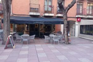 La Vermuter&iacute;a 33.