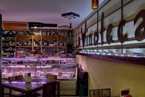 La Vinoteca Bar Noja