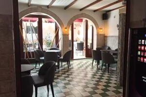 Lancelot Cocktail & Gins