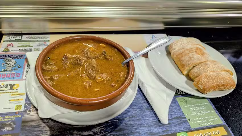 LAS CAPI. Cerveceria-Vermuteria