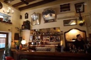 Las Euras &ndash; Tapas, Brunch y Cocteles en Gr&agrave;cia