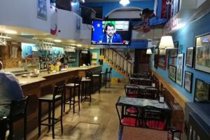 Las Gradas de Bala&iacute;dos