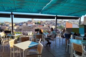 Las Iglesuelas Caf&eacute;