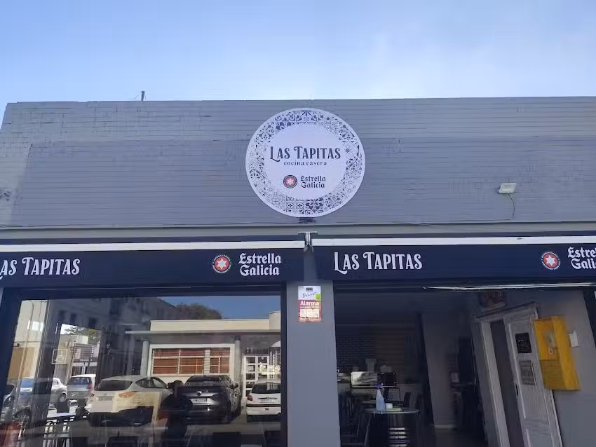 Las Tapitas Bar