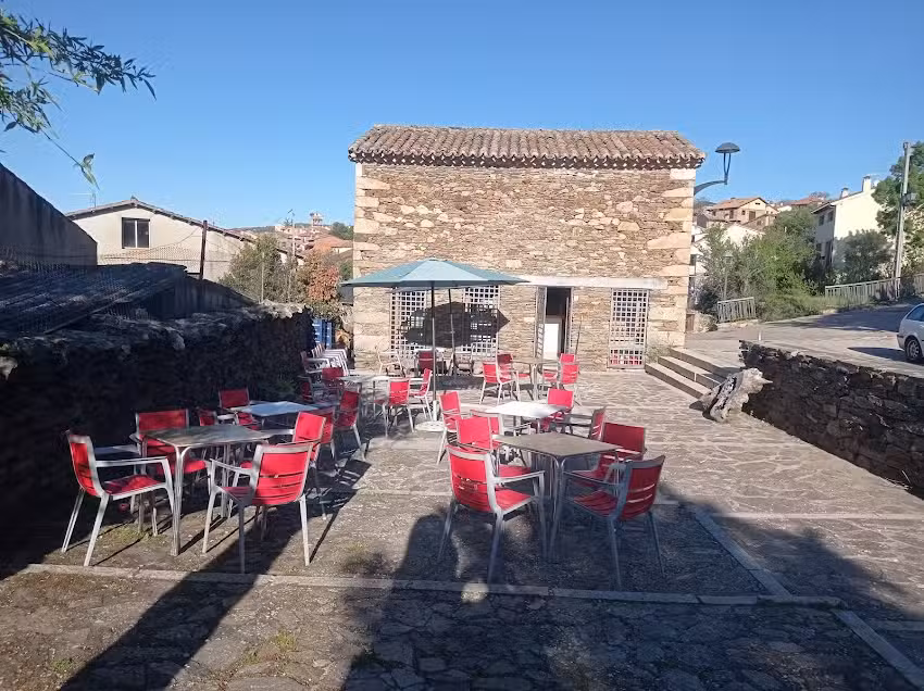LAUK La &uacute;ltima Kurva Cafe