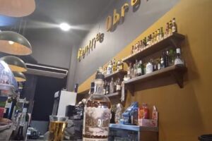 Lo Centro de La S&eacute;nia