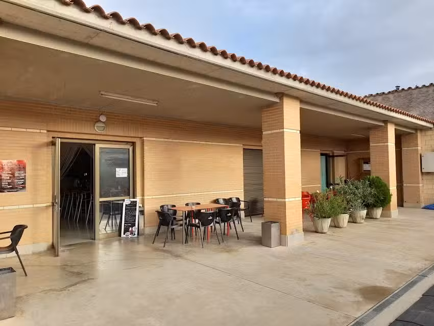 Local social Pole&ntilde;ino