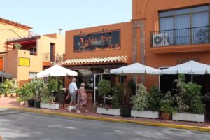 Lolas Bar Pinchos y Tapas
