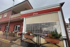 Loma&rsquo;s Bar Restaurante / Salon de celebraciones en Puerto Lumbreras