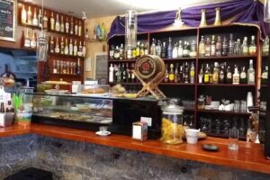 Looking For Los Caracoles