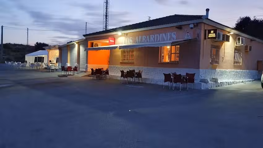 Los Albardines