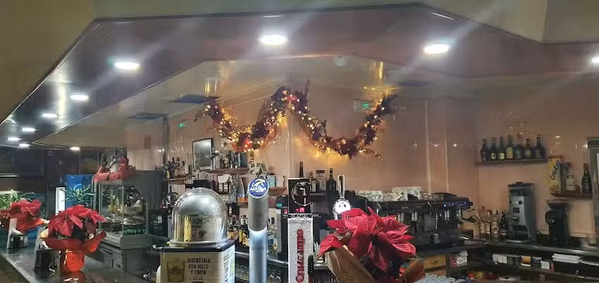 Los Corzos &bull; Caf&eacute; Bar