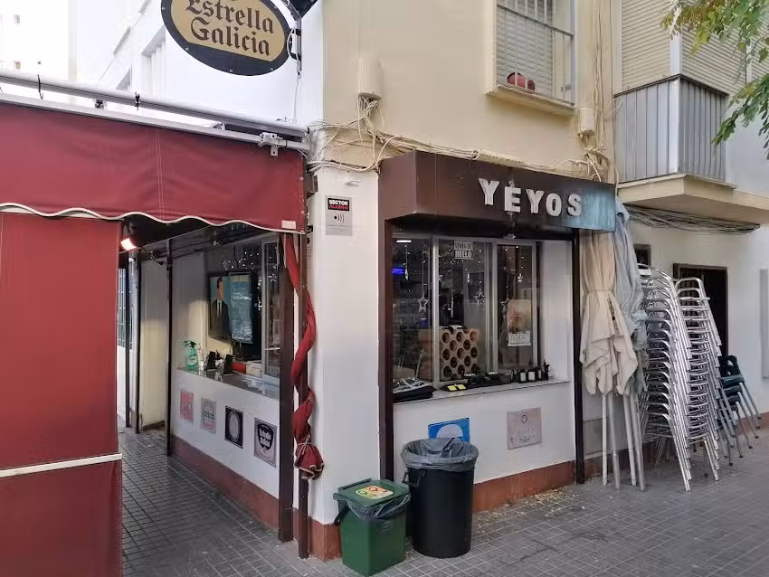 Los yeyos bar