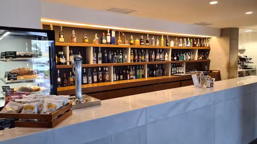 Lounge Bar