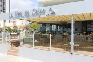 LOUNGE BAR &ndash; RESTAURANTE La Vela de Calpe.