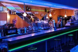 Lounge & Bar Serie47