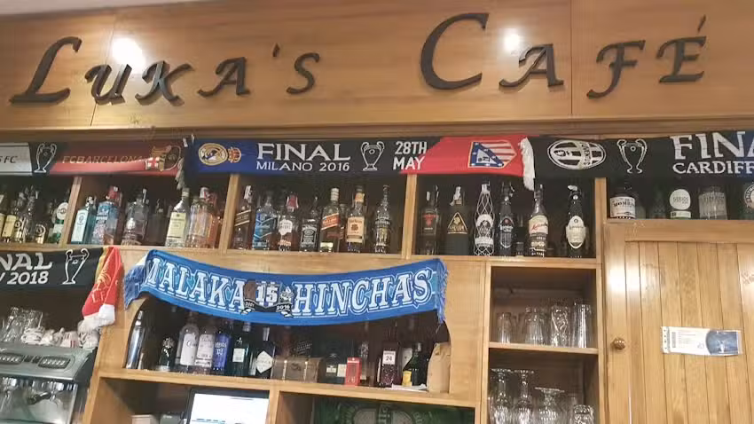 Luka&rsquo;s Caf&eacute;