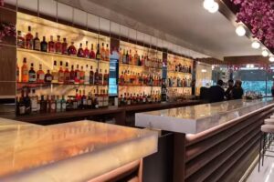 Luma &middot; Cocktail bar