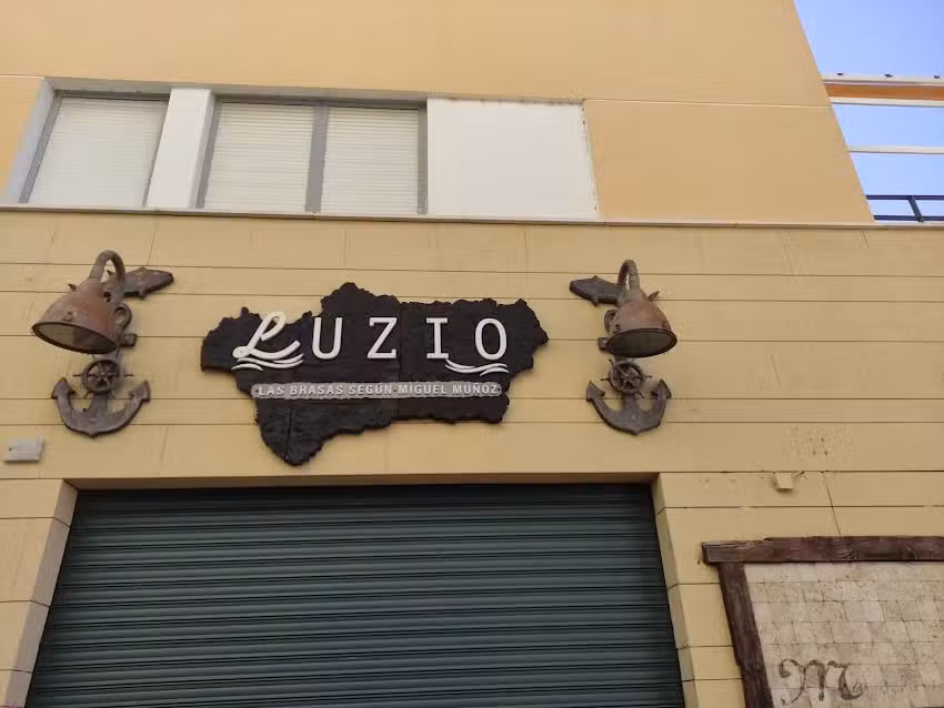 Luzio La Taberna del Muelle | Restaurante Puerto Real