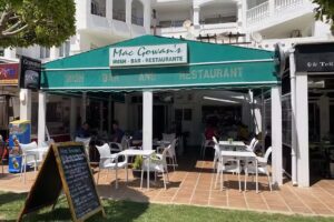 Mac Gowans Irish Bar