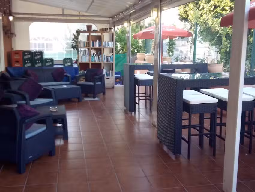 Macklin&acute;s Welcome Inn