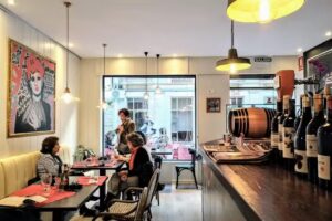 Madame Suzanne | Black Suzanne