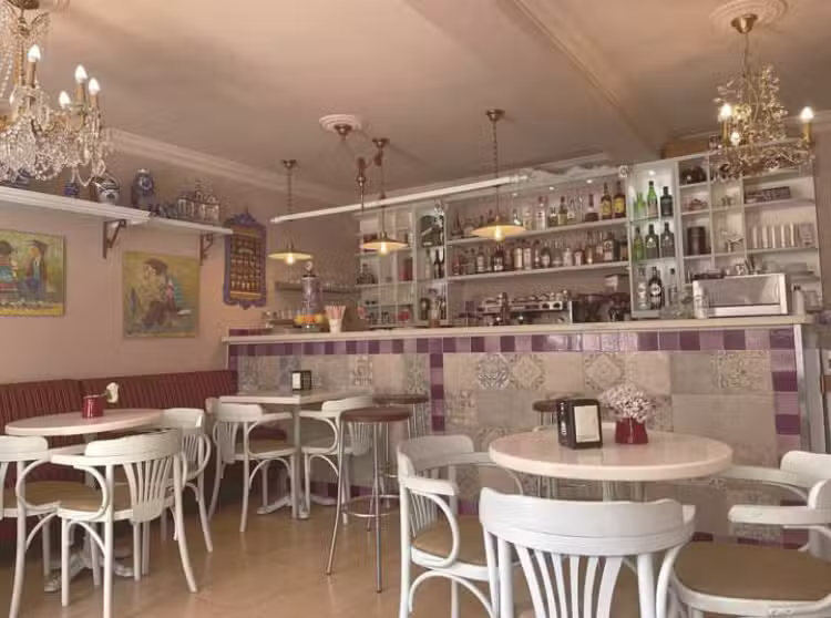 Magi Cafeter&iacute;a Bar
