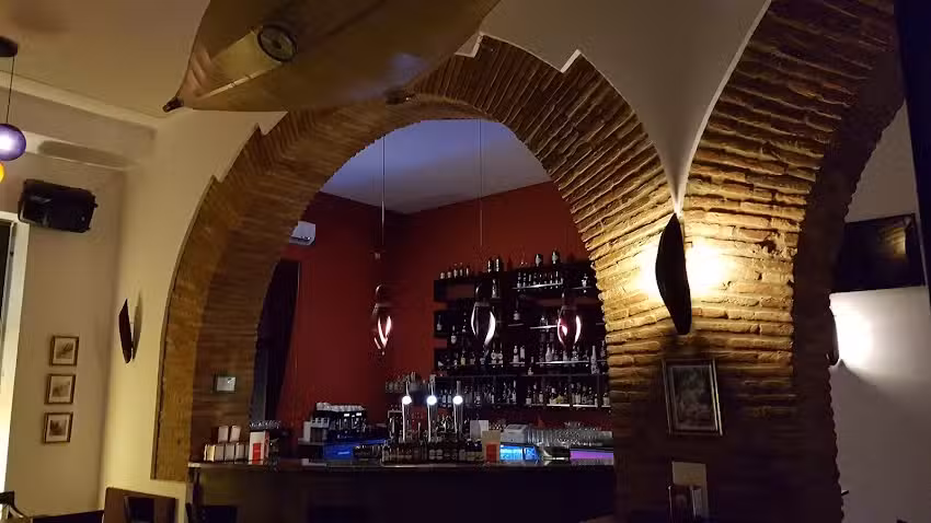 Magnet Bar Caf&eacute;&Copas