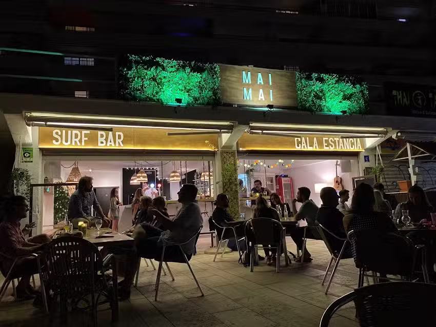MAI MAI Surf Bar