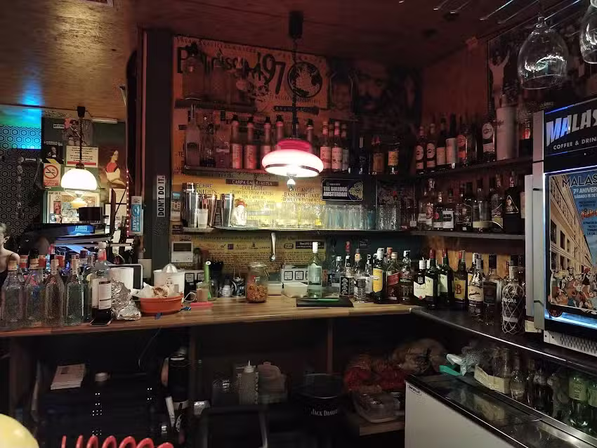 Malasa&ntilde;a
