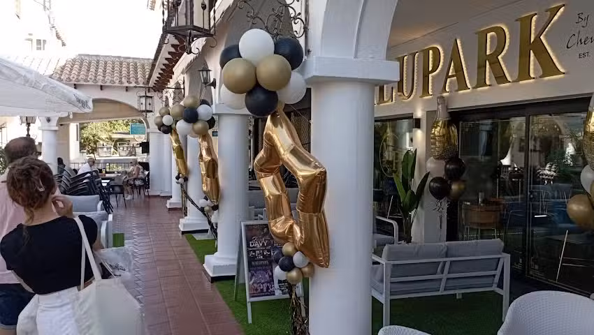 MALUPARK &ndash; ENTERTAINMENT & COCKTAIL BAR