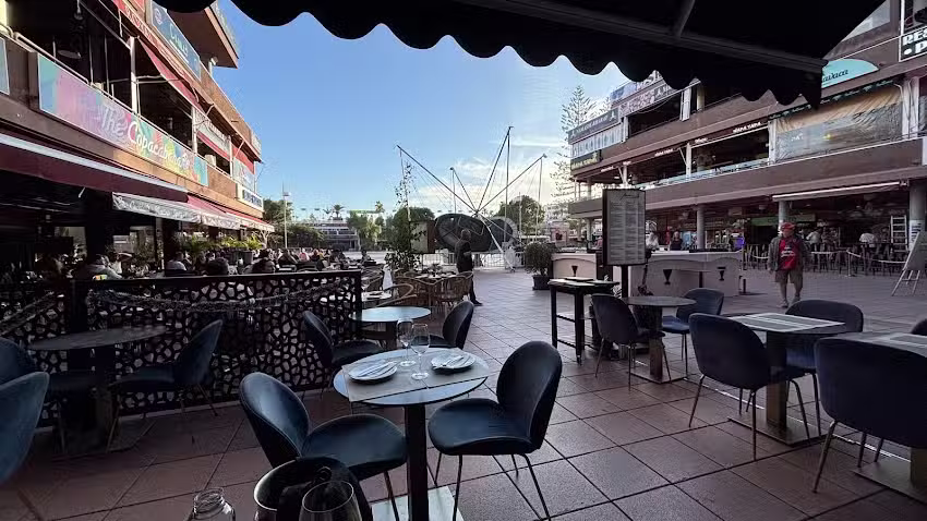 Man&aacute; 264 &ndash; Tapas & Drinks