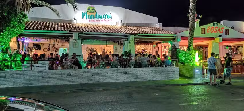 Mandacar&uacute; Cocktails & Coffee