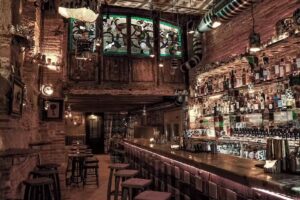 Mariposa Negra Cocktail Bar &ndash; C&oacute;cteles de autor