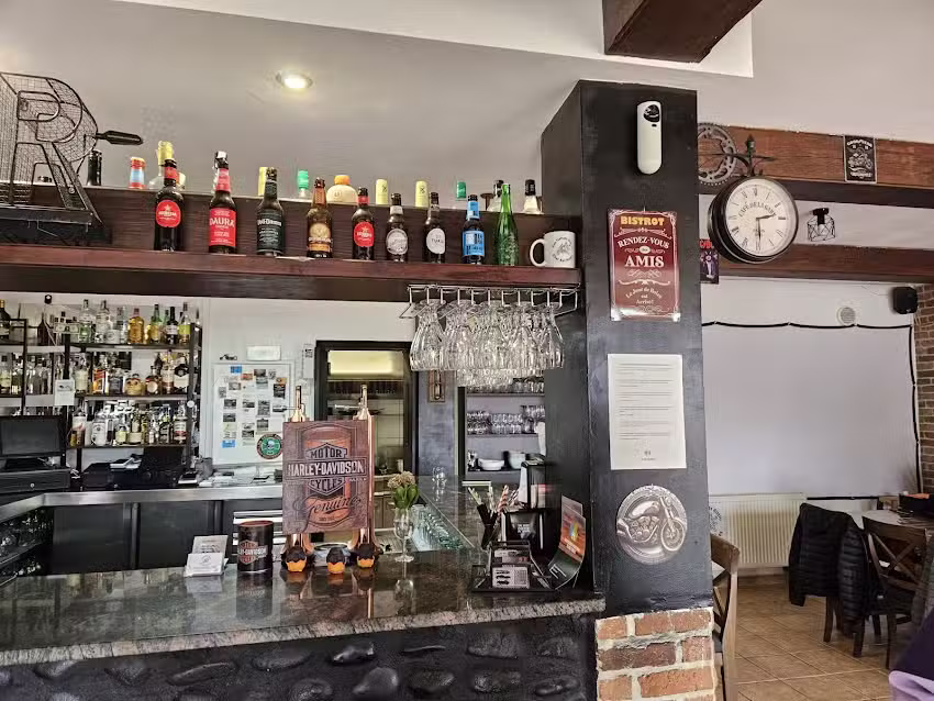 Mas Fumats Bistro biker