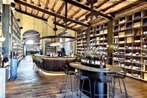 Mas Gus&oacute; Vinoteca &middot; Market