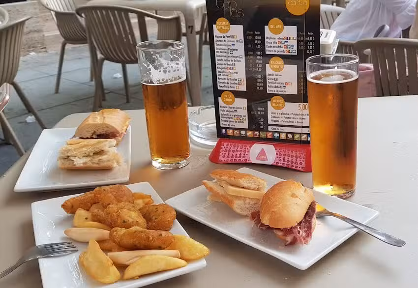 M&aacute;s Que Tapas