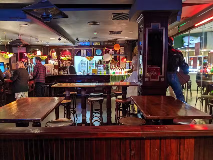 Masia 1952 Sports Bar