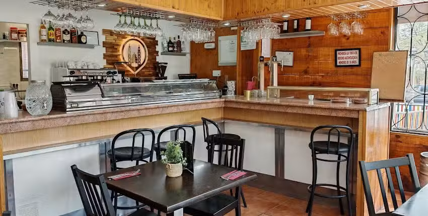 Matur&iacute;n bar caf&eacute;