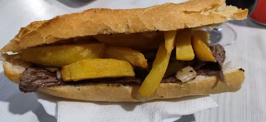 Maxim Cerveceria Pub