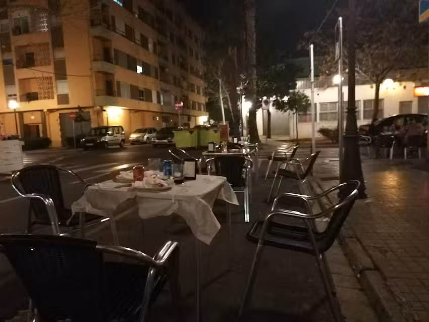 Mediterr&aacute;neo Bar