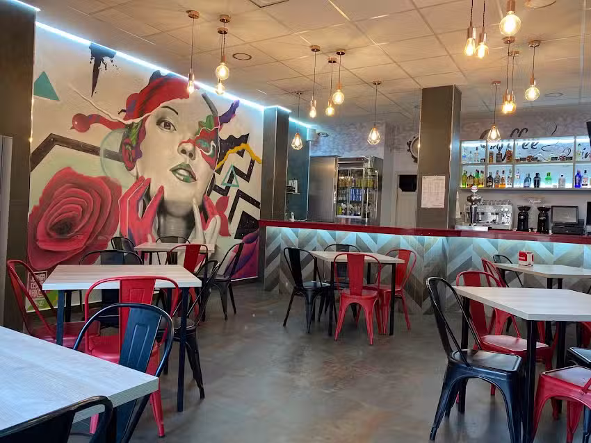 Merengue Caf&eacute; &bull; Tapas y Copas