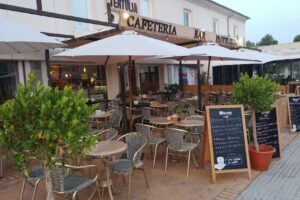 M&eacute;s tert&uacute;lia