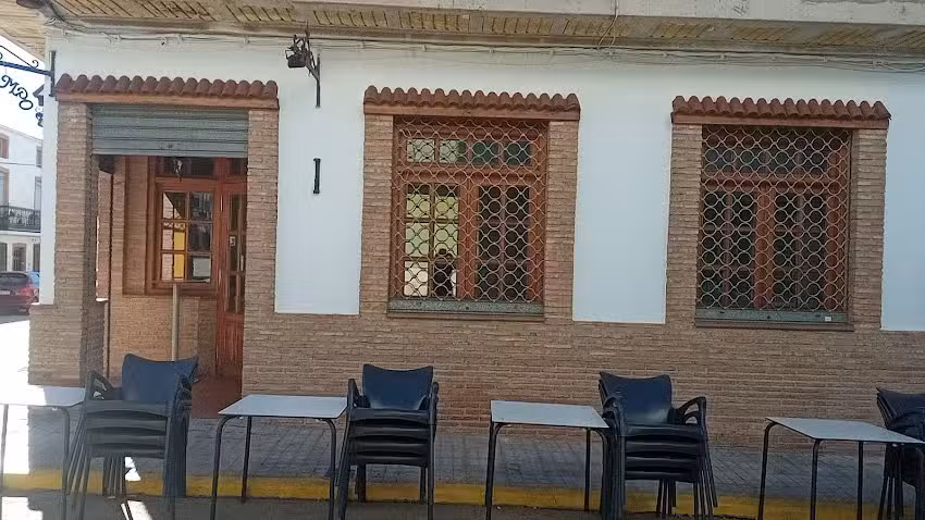 Mes&oacute;n Apechusques