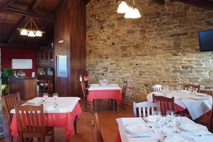 Mes&oacute;n Catro Ventos